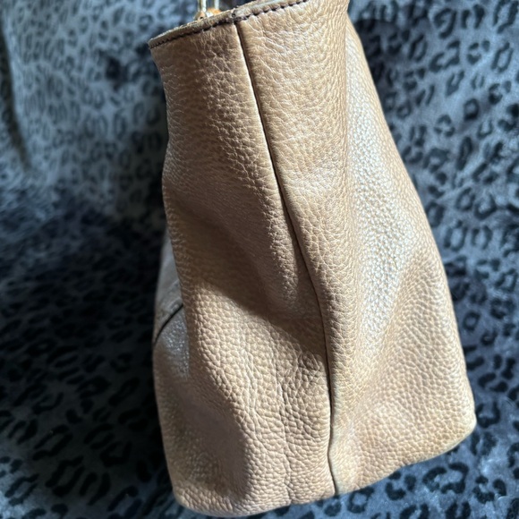 Sold❗️GUCCI - Large Shoulder Bag - Picture 4 of 12